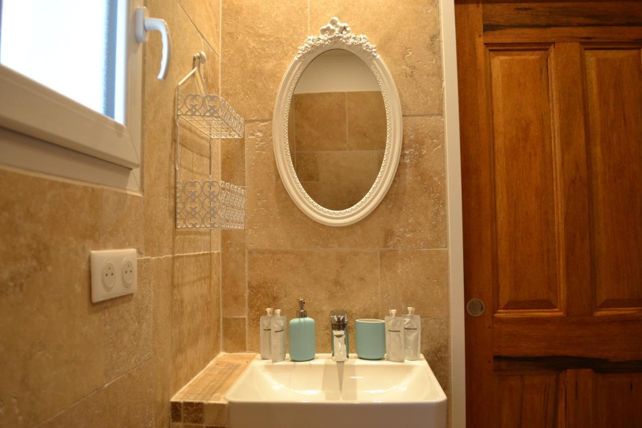 La Romagnolette Bed & Breakfast Saint-Restitut Екстериор снимка